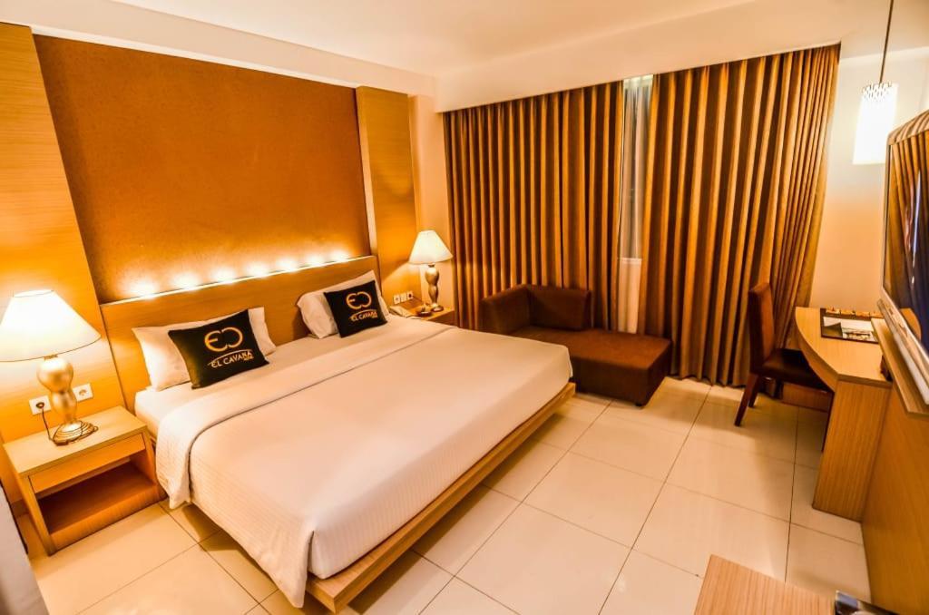 El Cavana Bandung Exterior photo