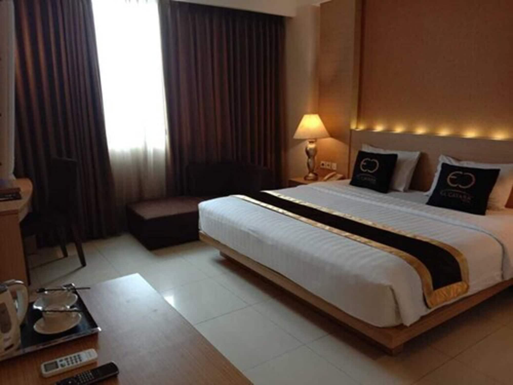 El Cavana Bandung Exterior photo