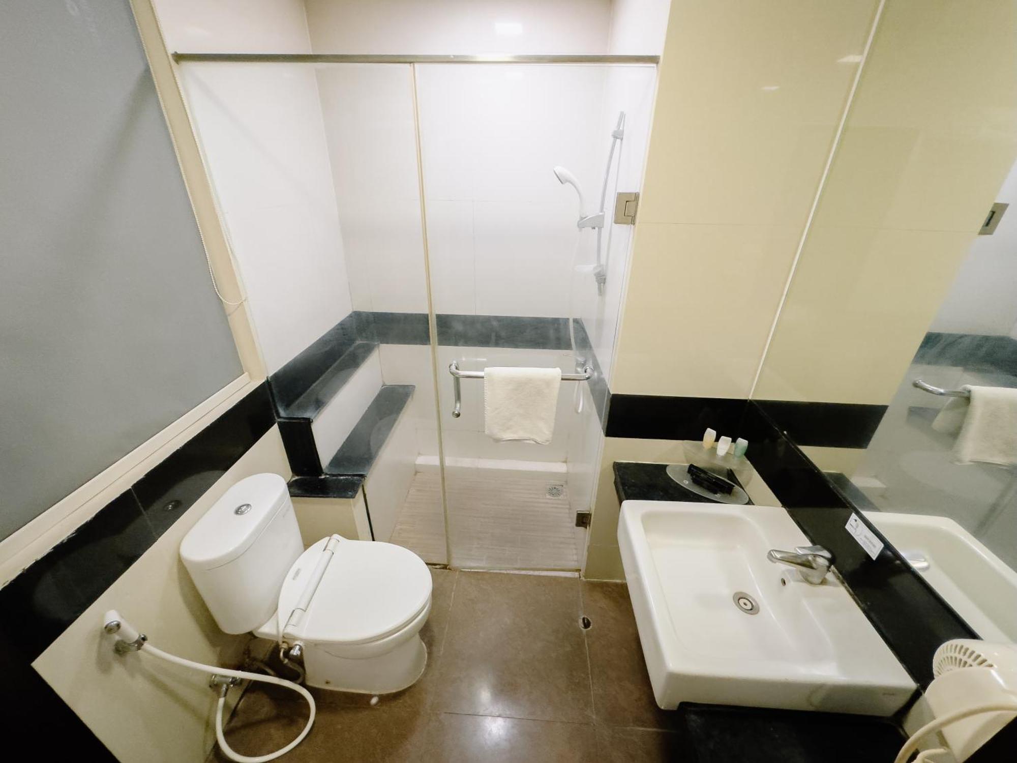 El Cavana Bandung Exterior photo